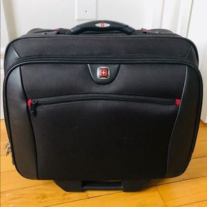 SwissGear Potomac Laptop Roller Luggage